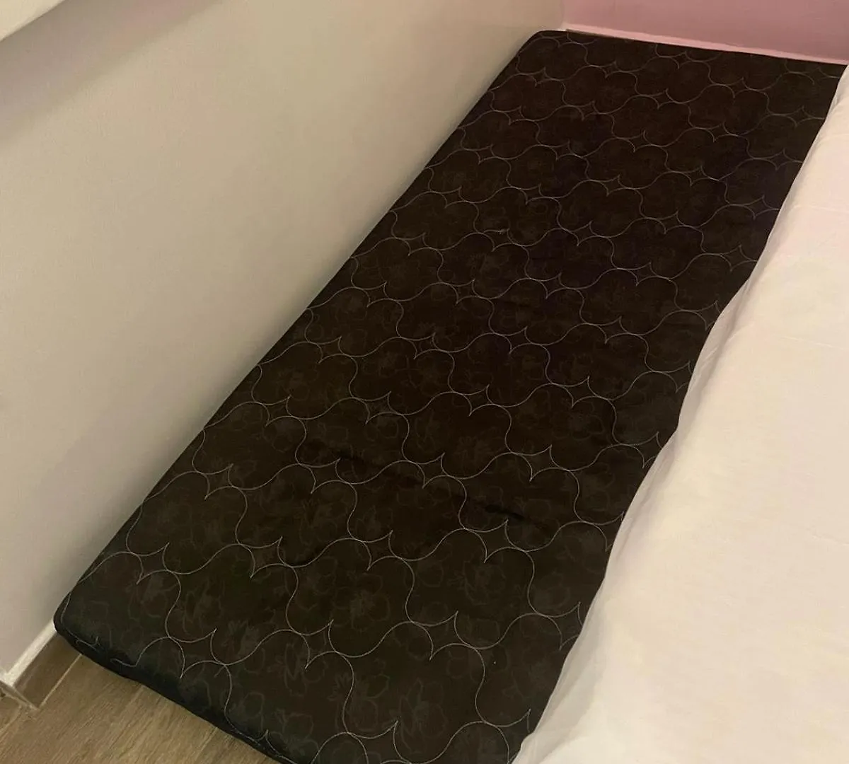 Apartamento Pequeno La 70 Estadio Laurles Медельин 0*,