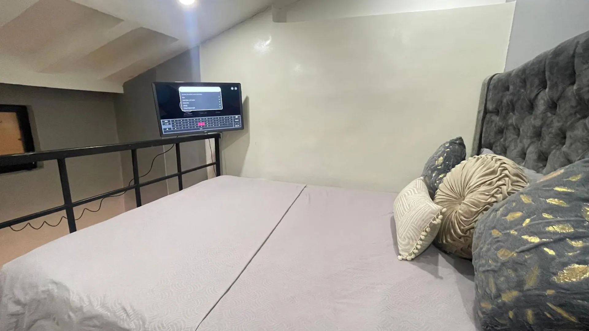 Apartamento Pequeno La 70 Estadio Laurles Medellin
